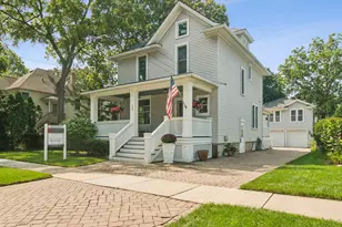 208 N Benton St, Palatine, IL 60067 - Photo 1