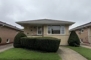 8415 S Kedvale Ave, Chicago, IL 60652 - Photo 1