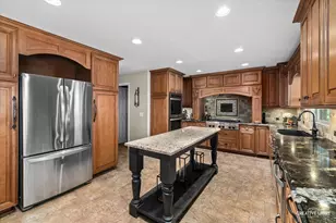[Address not provided], Sugar Grove, IL 60554 - Photo 4