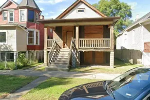 338 W 60th Pl, Chicago, IL 60621 - Photo 1