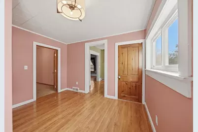 249 W Graham, Dixon, IL 61021 - Photo 8