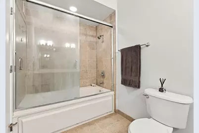 744 N Clark Street #301, Chicago, IL 60654 - Photo 16