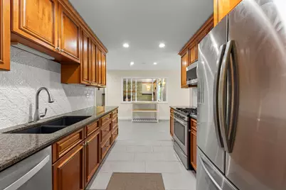 7101 Edgebrook Lane, Hanover Park, IL 60133 - Photo 8