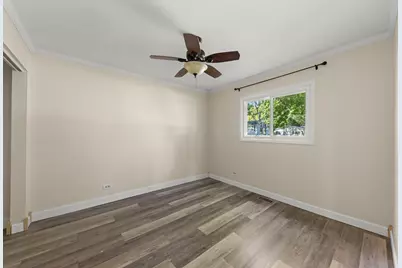 7101 Edgebrook Lane, Hanover Park, IL 60133 - Photo 18
