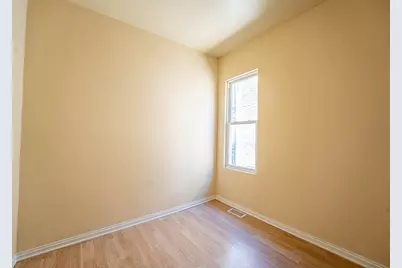 4247 W Crystal Avenue, Chicago, IL 60651 - Photo 10