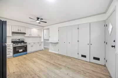 1014 Chippewa Street, Carpentersville, IL 60110 - Photo 22