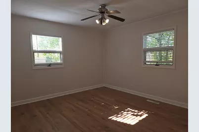 205 Caddy Avenue, Carpentersville, IL 60110 - Photo 10