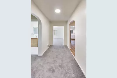 225 S Aldine Avenue, Elgin, IL 60123 - Photo 6