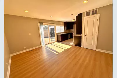 1117 Court B Court #B, Hanover Park, IL 60133 - Photo 6