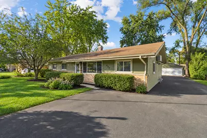 530 Maywood Lane, Hoffman Estates, IL 60169 - Photo 1