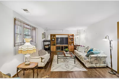 17837 Cypress Avenue, Country Club Hills, IL 60478 - Photo 10