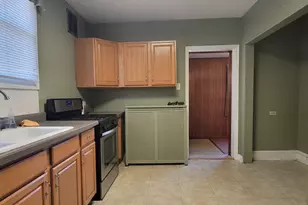 7940 W Oakleaf Ave, Elmwood Park, IL 60707 - Photo 6