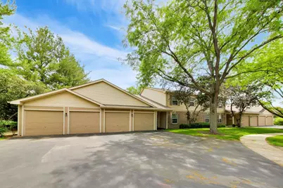 1107 Canterbury Court #D, Elgin, IL 60120 - Photo 2