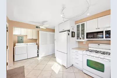 9617 Richard Avenue, Franklin Park, IL 60131 - Photo 10