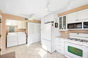 9617 Richard Ave, Franklin Park, IL 60131 - Photo 10