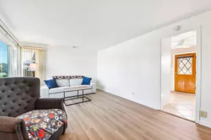 9617 Richard Ave, Franklin Park, IL 60131 - Photo 6