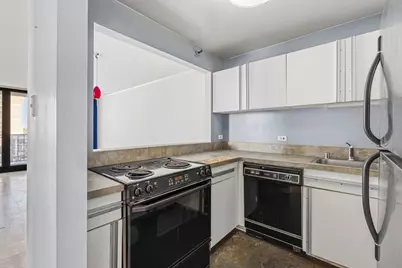3660 N Lake Shore Drive #708, Chicago, IL 60613 - Photo 10