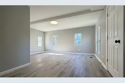 325 E E Lake Shore Drive, Round Lake Park, IL 60073 - Photo 8