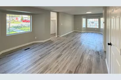 325 E E Lake Shore Drive, Round Lake Park, IL 60073 - Photo 6