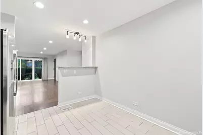 400 E Kensington Road #B, Mount Prospect, IL 60056 - Photo 10