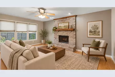 697 Fox Hollow, Dekalb, IL 60115 - Photo 12
