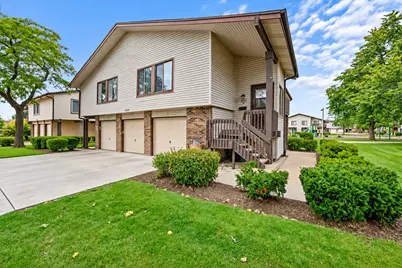 7532 Bristol Lane #1, Hanover Park, IL 60133 - Photo 2