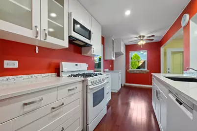 141 Lawton Lane, Bolingbrook, IL 60440 - Photo 2