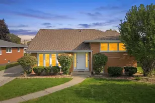 10029 Kedvale Ave, Oak Lawn, IL 60453 - Photo 1