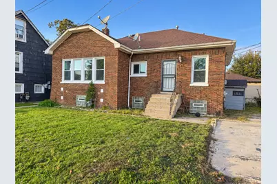 657 Freeland Avenue, Calumet City, IL 60409 - Photo 2