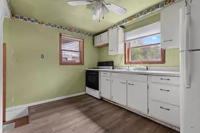 218 Euclid Avenue, Rockford, IL 61102 - Photo 6