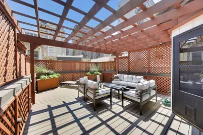 45 E Division Street, Chicago, IL 60610 - Photo 40