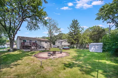 2905 Edgewood Parkway, Woodridge, IL 60517 - Photo 24