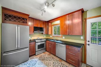2905 Edgewood Parkway, Woodridge, IL 60517 - Photo 8