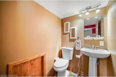 2905 Edgewood Parkway, Woodridge, IL 60517 - Photo 18