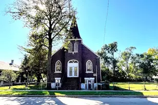 616 Williamson Ave, Joliet, IL 60432 - Photo 2