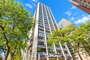 222 E Pearson St, Chicago, IL 60611 - Photo 1