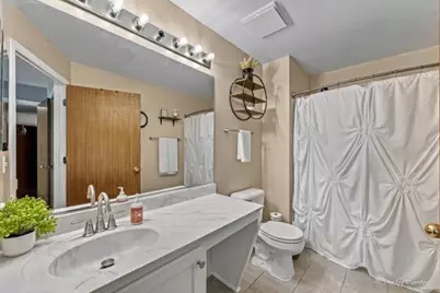 75 Larch Court #B, Schaumburg, IL 60193 - Photo 18