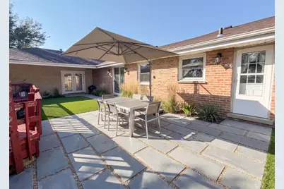 8501 S 82nd Court, Hickory Hills, IL 60457 - Photo 22