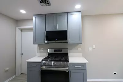 360 Farmingdale Circle #360, Vernon Hills, IL 60061 - Photo 10