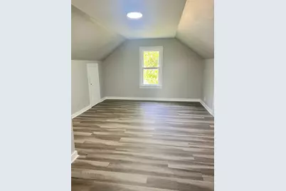 693 Enterprise Street, Elgin, IL 60120 - Photo 18