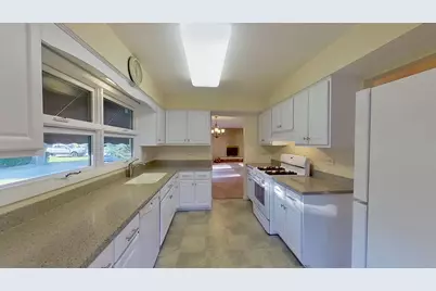 N240 County Farm Road, Winfield, IL 60190 - Photo 10
