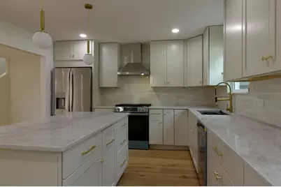 829 E Evergreen Street, Wheaton, IL 60187 - Photo 16