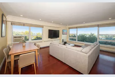 3180 N Lake Shore Drive #4H, Chicago, IL 60657 - Photo 2
