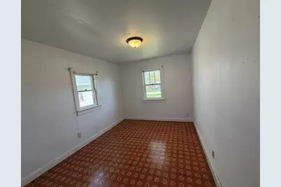 615 Garver Avenue, Rockford, IL 61102 - Photo 6