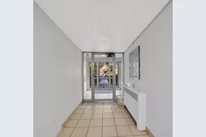 6161 N Hoyne Avenue #504, Chicago, IL 60659 - Photo 4