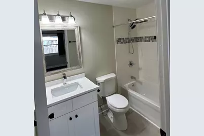 2690 Crosscreek Court, Aurora, IL 60502 - Photo 8