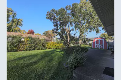 660 Magnolia Lane, Elk Grove Village, IL 60007 - Photo 20