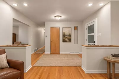 8711 W 123rd Street, Palos Park, IL 60464 - Photo 4