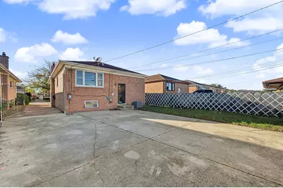 445 Manistee Avenue, Calumet City, IL 60409 - Photo 18