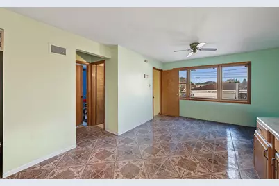 445 Manistee Avenue, Calumet City, IL 60409 - Photo 14